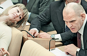Светлана Журова и Александр Карелин—одни из самых заметных представителей спортивного блока в парламенте