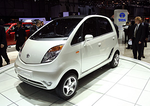 Tata Nano за 2500 долларов — самый дешевый серийный автомобиль в мире