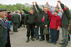 Националисты в Воронеже не стесняются митинговать и на собраниях ветеранов войны