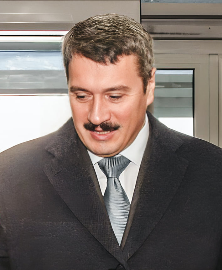 Доев Дмитрий Витальевич в 2021–2024 гг. руководил Группой «ВИС»