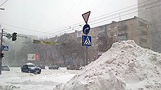 Двухдневный снегопад отрезал Ростов-на-Дону от мира