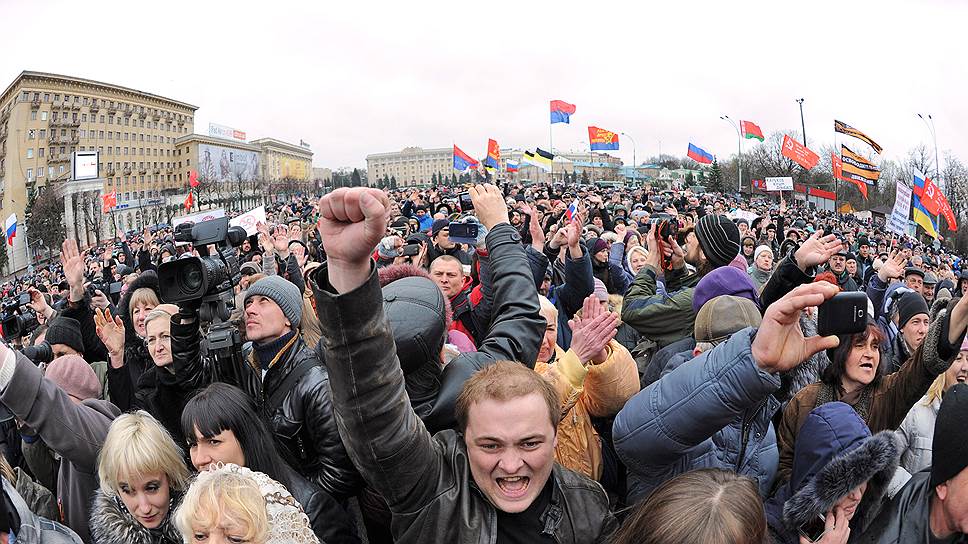 Как в Харькове задерживают сторонников федерализации