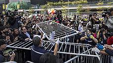 "В ходе столкновений в Гонконге арестованы шесть человек"