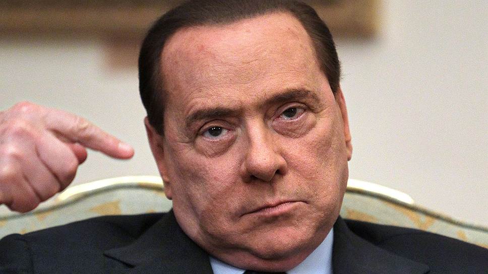 В чем обвиняют Сильвио Берлускони