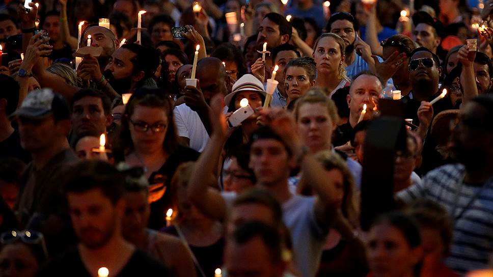 Мир скорбит о жертвах теракта в Орландо