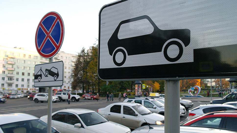 Московским парковкам пообещали уплотнение