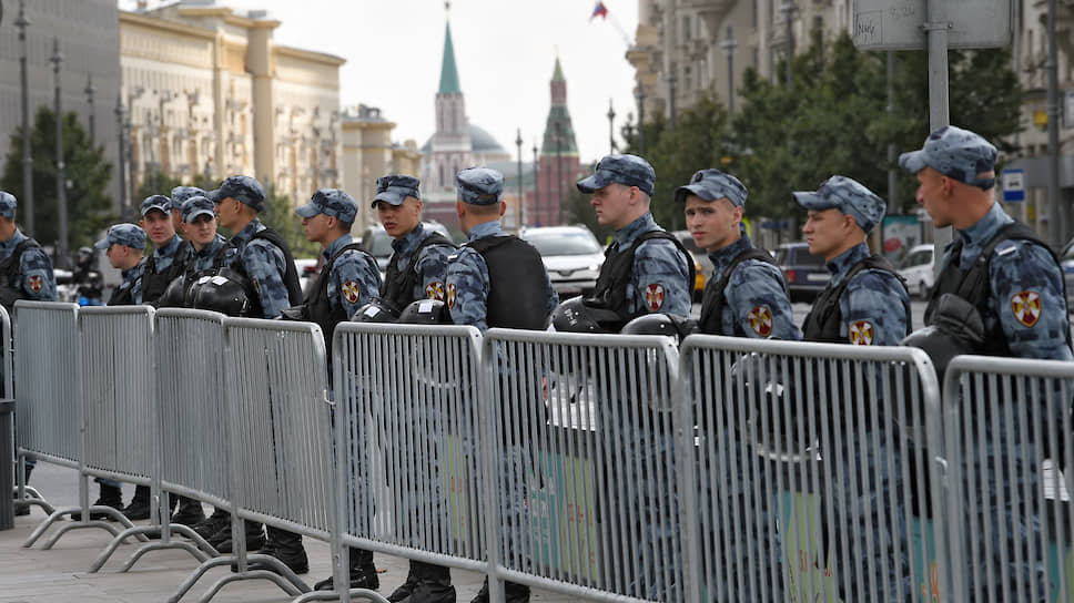 Корреспондент “Ъ FM” — о действиях полицейских в центре столицы