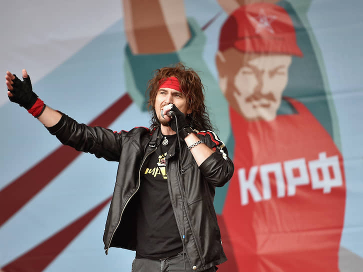 Певец Игорь Тальков-младший на митинге КПРФ