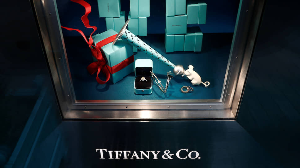 Почему Tiffany & Co. обошелся французской группе втрое дороже