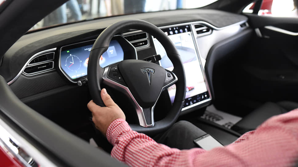 Какие проблемы аналитики выявили у электрокаров Tesla