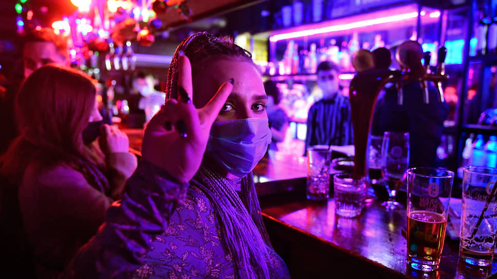 Почему рестораны и бары не соблюдают противоэпидемические меры