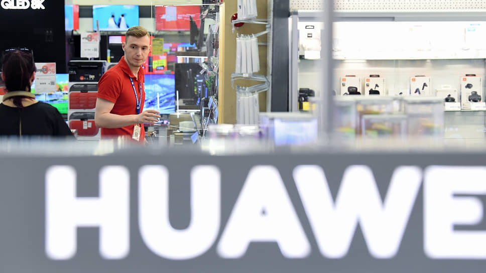 Почему Huawei держит паузу
