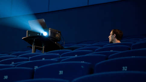 В кинотеатрах показался кризис // Как индустрия кинопроката может преодолеть проблемы с оборудованием