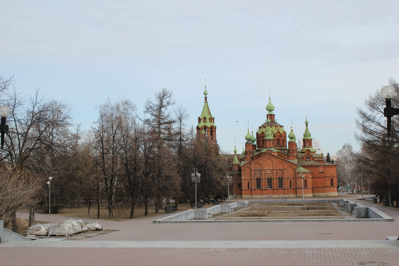 Новый памятник планируют поставить рядом с храмом Александра Невского