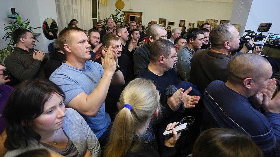 Как в Екатеринбурге столкнулись сторонники и противники строительства храма святой Екатерины