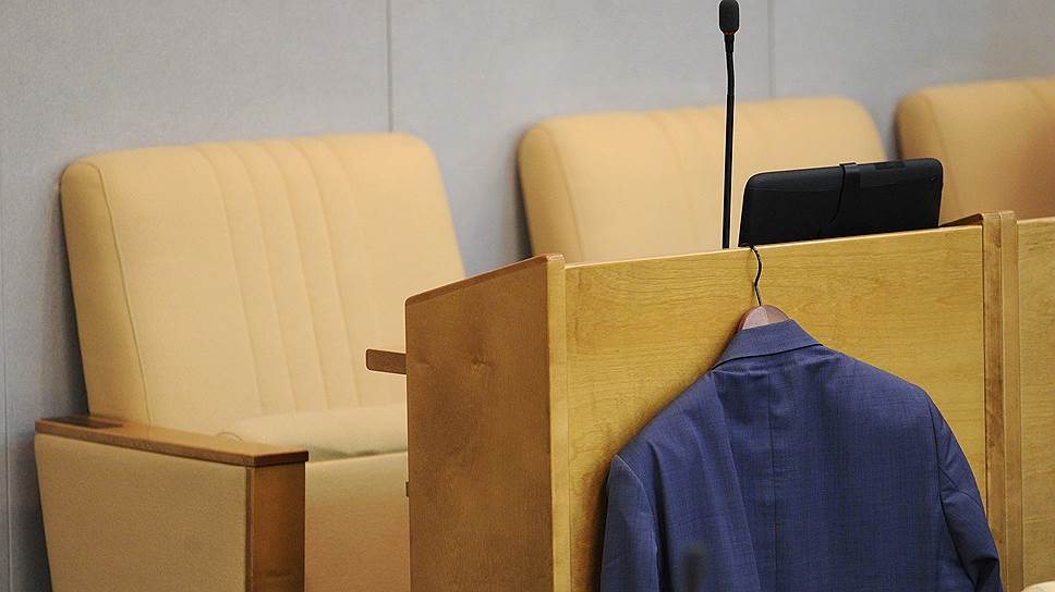 Депутаты заксобрания Ямала могут лишиться своего кресла после трех прогулов заседаний без уважительной причины