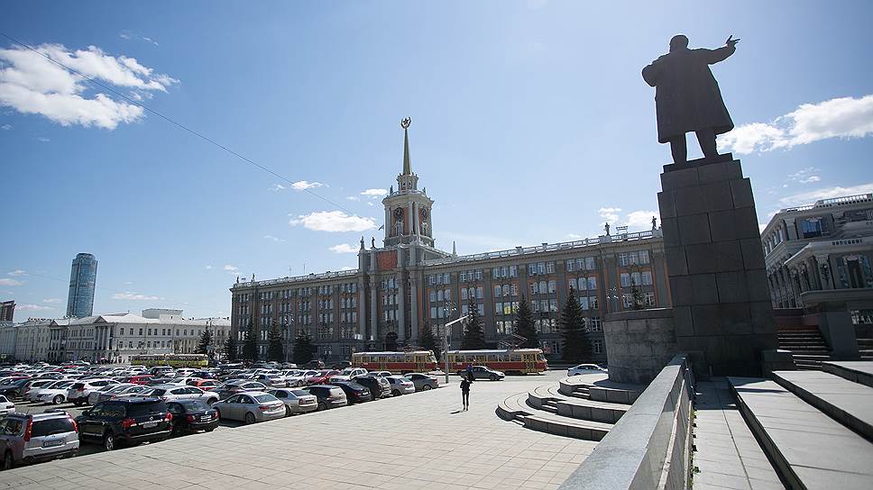 Как Свердловский областной суд отказался отменять региональный закон о непрямых выборах главы Екатеринбурга