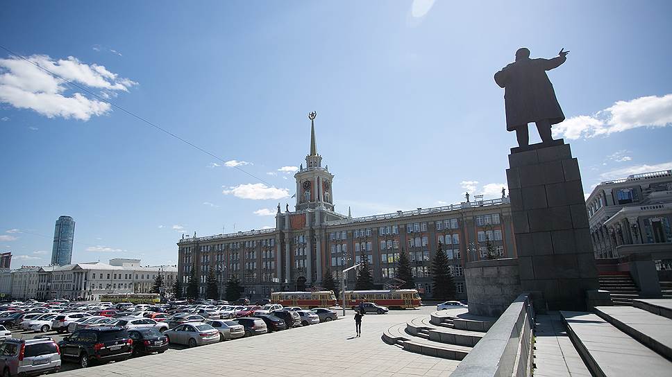 Чиновники начали массово уходить из администрации Екатеринбурга