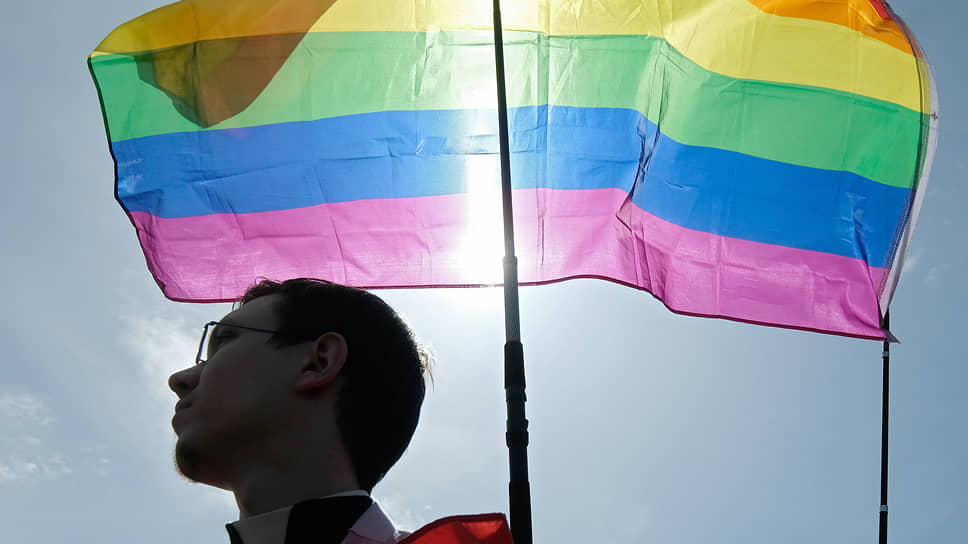 Как в ХМАО запретили гей-парады