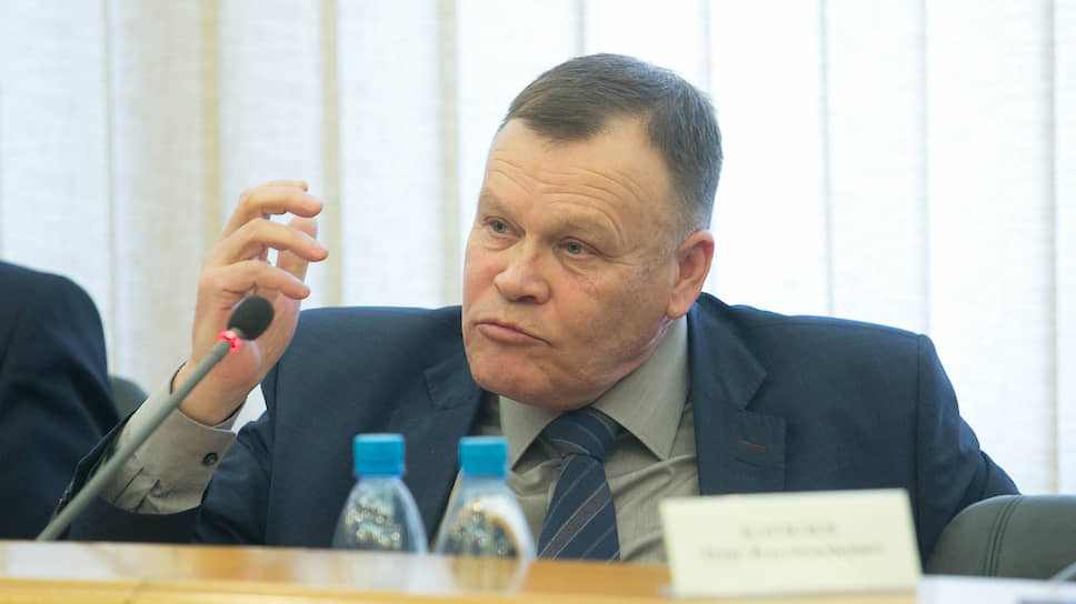 Депутат Владимир Крицкий недоволен развитием дорожной сети на Широкой речке