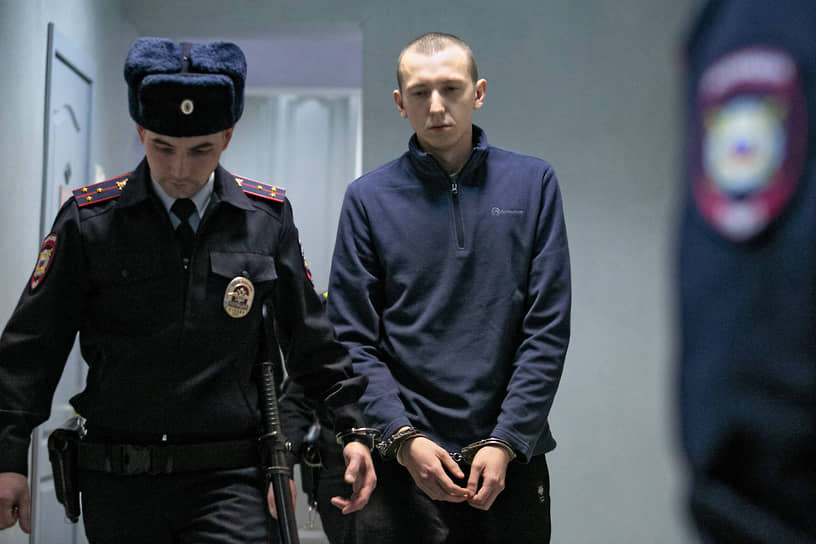 Суд отменил приговор Владимиру Васильеву, но оставил его под стражей