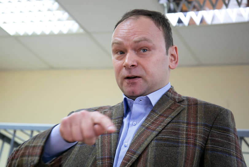 Политолог считает, что силовики заинтересовались его постом о суде над Алексеем Навальным