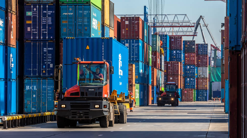 На фоне увеличения спроса на контейнерные перевозки участники рынка наблюдают дефицит контейнеров