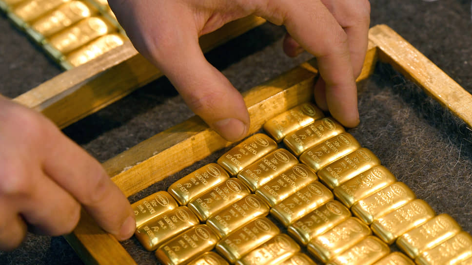 По данным банков, объем портфеля ОМС в золоте у уральцев значительно вырос