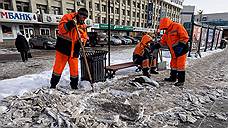 За срыв уборки снега в Екатеринбурге ответственны 14 подрядчиков