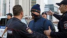 В Екатеринбурге во время акции против строительства храма задержаны 30 человек