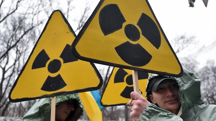 «Яблоко» возмутилось ввозу ядерных отходов