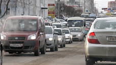 Вице-мэр Екатеринбурга попросил горожан потерпеть пробки, которые появятся из-за ремонта дорог