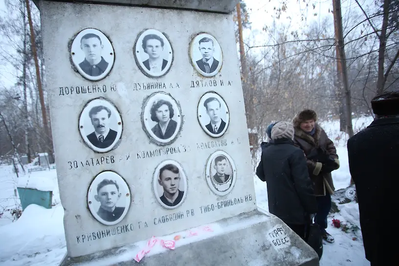 Жуткие фото погибшей группы Дятлова выложили в Сеть :: Тайна перевала Дятлова