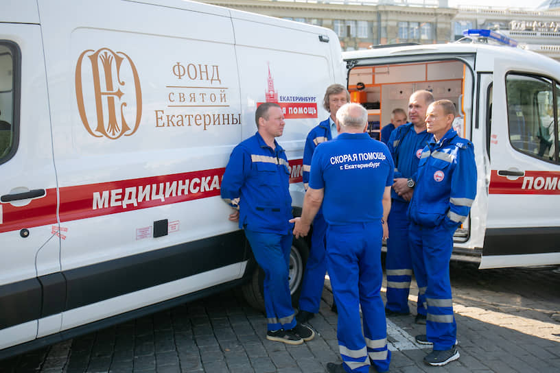 Скорая екатеринбург. Станция скорой медицинской помощи имени в.ф капиноса. Мец Иван Сергеевич заведующий 31 подстанции скорой. Мец Иван Сергеевич заведующий 31 подстанции скорой помощи. Подстанция скорой помощи Екатеринбург.