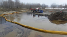 В Нижневартовском районе ХМАО произошла утечка нефтепродуктов в реку