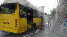На остановке в Екатеринбурге сгорел автобус