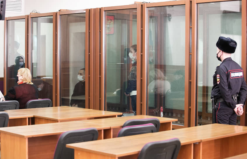 Обвиняемые в убийстве Ксении Каторгиной в Свердловском областном суде