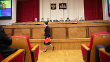 Из-за введения нерабочих дней будет изменена дата заседания свердловского парламента