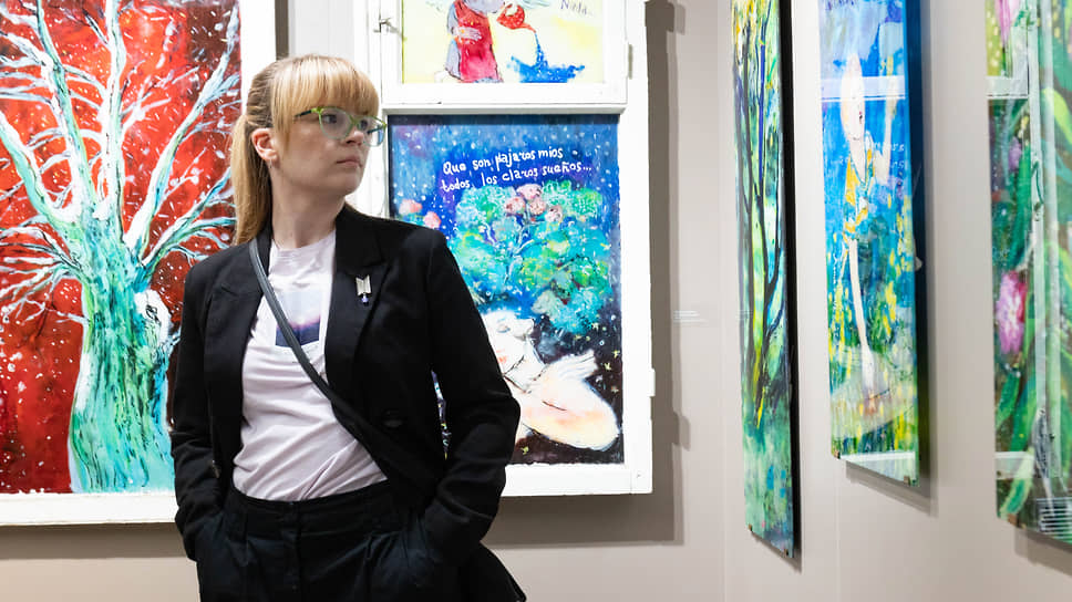 Открытие персональной выставки уральской художницы Оксаны Анчаровой «Самый ласковый ветер в моей голове» в Музее наивного искусства