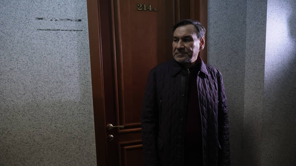 Рассмотрение апелляции на домашний арест Малика Гайсина в Свердловском областном суде
