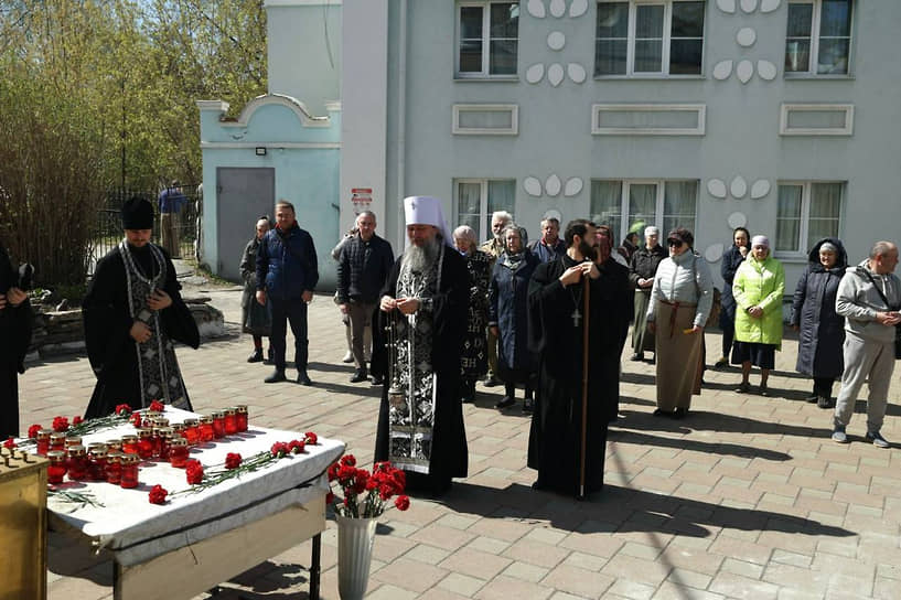 В Екатеринбурге прошла панихида по жертвам теракта в «Крокус Сити Холле»