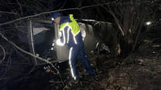 В свердловском поселке в ДТП с легковушкой погиб пассажир и пострадал водитель