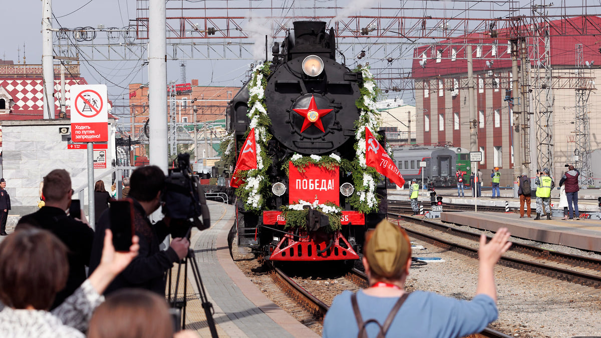 В столицу Урала прибыл ретропоезд «Эшелон Победы» – Коммерсантъ Екатеринбург