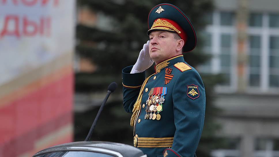 Командующий войсками Центрального военного округа Александр Лапин.