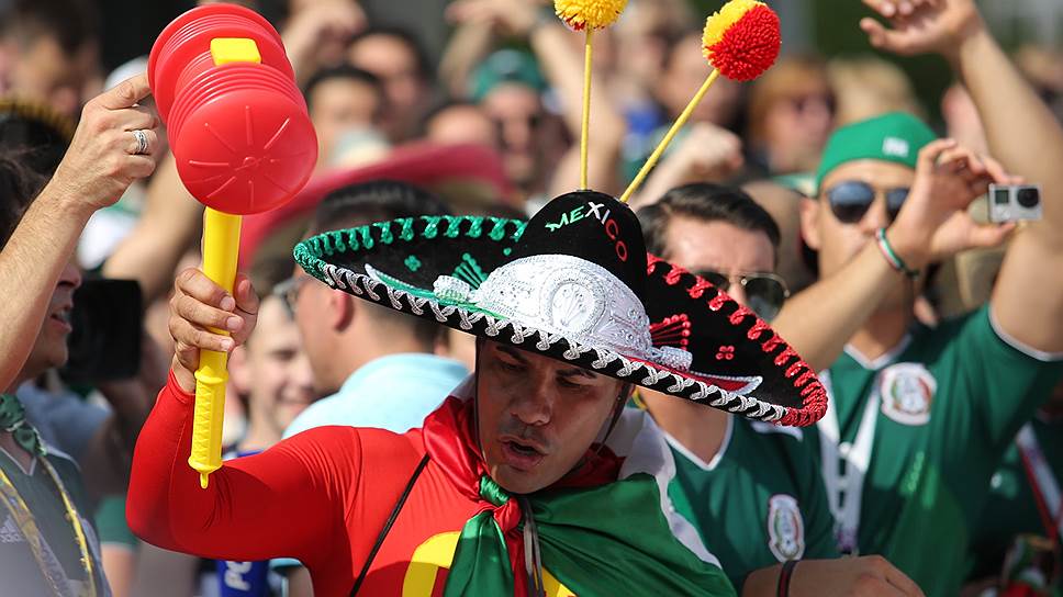 Матч чемпионата мира по футболу в Екатеринбурге между сборными Мексики и Швеции. Болельщики на улицах Екатеринбурга.