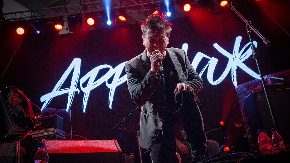 Фестиваль «Старый новый рок» 13 января прошел в Екатеринбурге на четырех площадках Ельцин Центра. Группа &quot;Аффинаж&quot;.