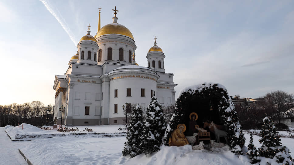 В 1848 году на территории монастыря был построен собор Александра Невского, ставший памятником архитектуры позднего классицизма. Его автор – архитектор Михаил Малахов 