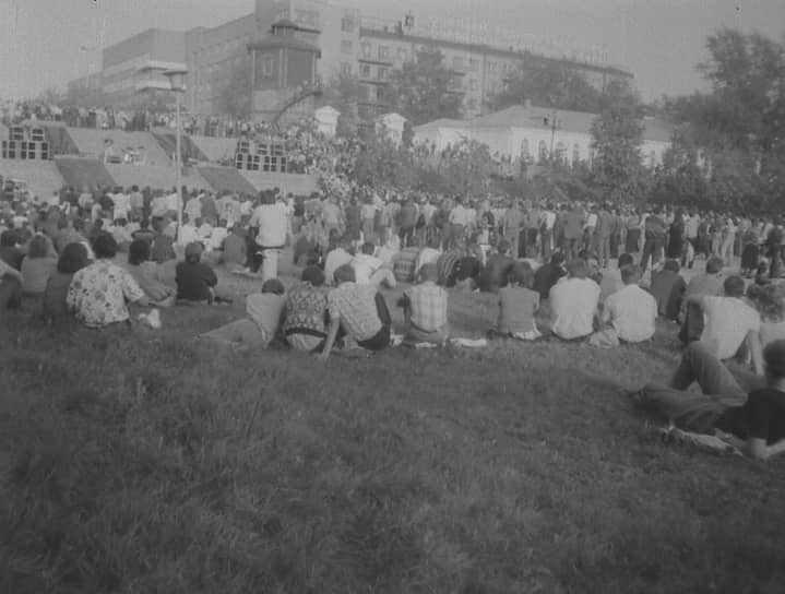 Митинг в Свердловске, август 1991 года 