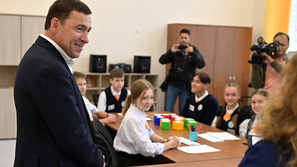 Губернатор Свердловской области Евгений Куйвашев провел урок патриотизма в школе Березовского
