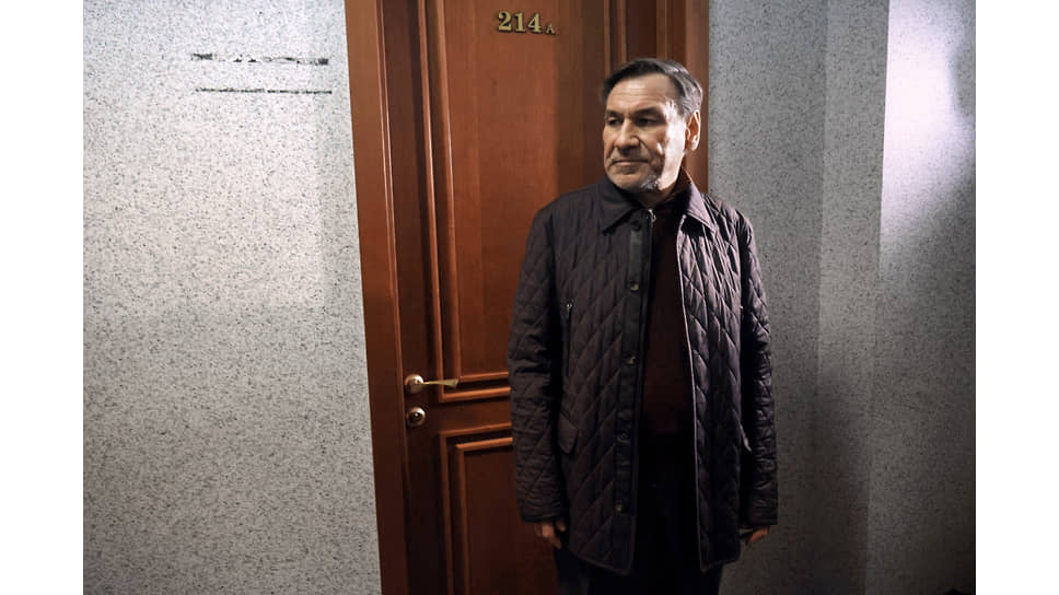 Бизнесмен Малик Гайсин во время рассмотрения апелляции на домашний арест в Свердловском областном суде
